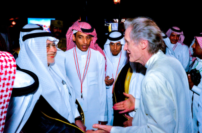 avec S.E. Dr Abdul Aziz Khojia Ministre de la Culture et Mr Saleh Sedran Président du Festival Ghis Bin Saaeda (2013).
